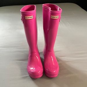 Hunter Boots, Lipstick Color, Size 4/5